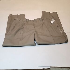 VAN HEUSEN Khaki dress pants, Men Sz W40x34L, Classic Fit, Non-iron.